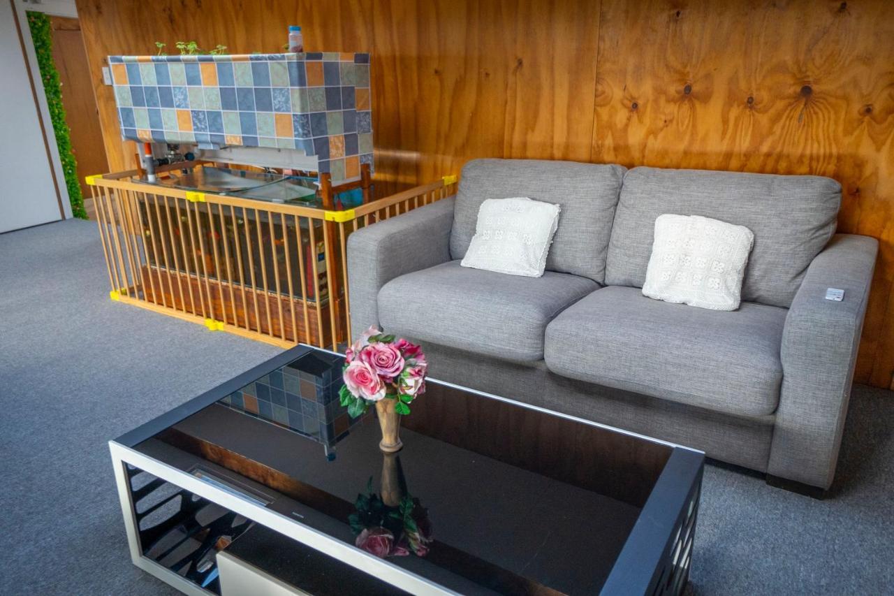 Waikoura Springs Bed & Breakfast Кайкура Екстериор снимка