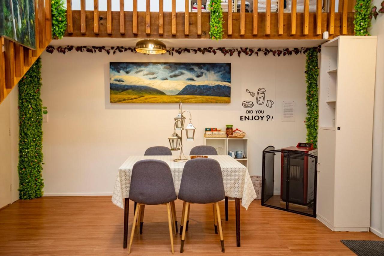 Waikoura Springs Bed & Breakfast Кайкура Екстериор снимка