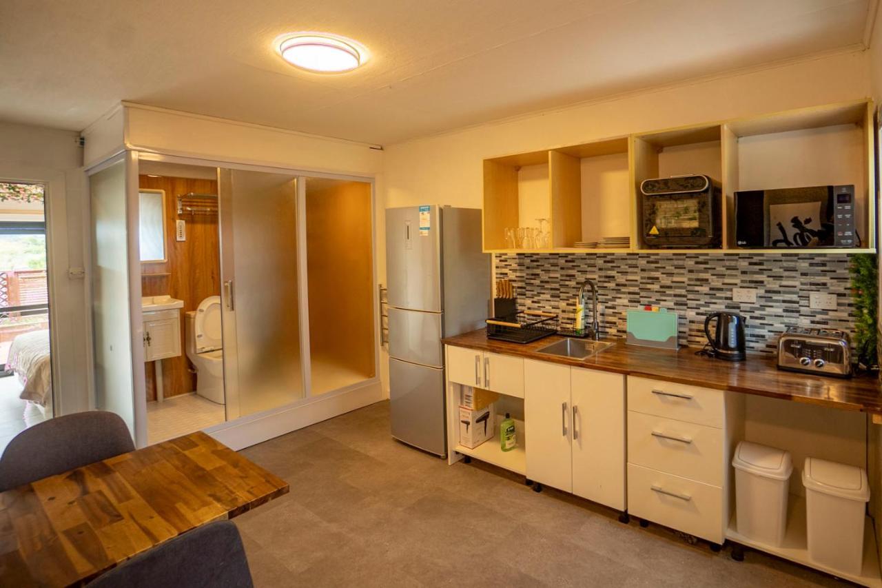 Waikoura Springs Bed & Breakfast Кайкура Екстериор снимка