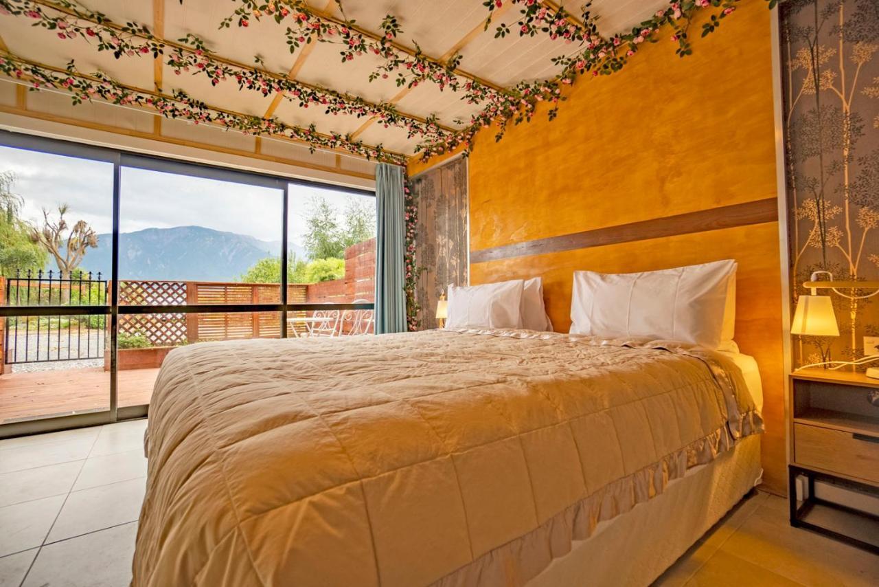 Waikoura Springs Bed & Breakfast Кайкура Екстериор снимка